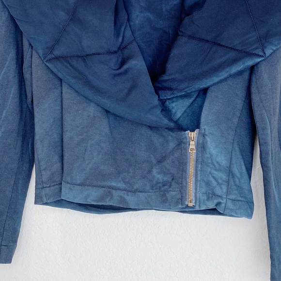 YOUNG FABULOUS & BROKE Navy Tie Dye Quilted Crop Moto Jacket Size XSmall - Picture 5 of 14